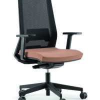 pisarniski stol.si egonomski stol Omnia Rete New 02 scaled