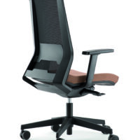 pisarniski stol.si egonomski stol Omnia Rete New 05 scaled