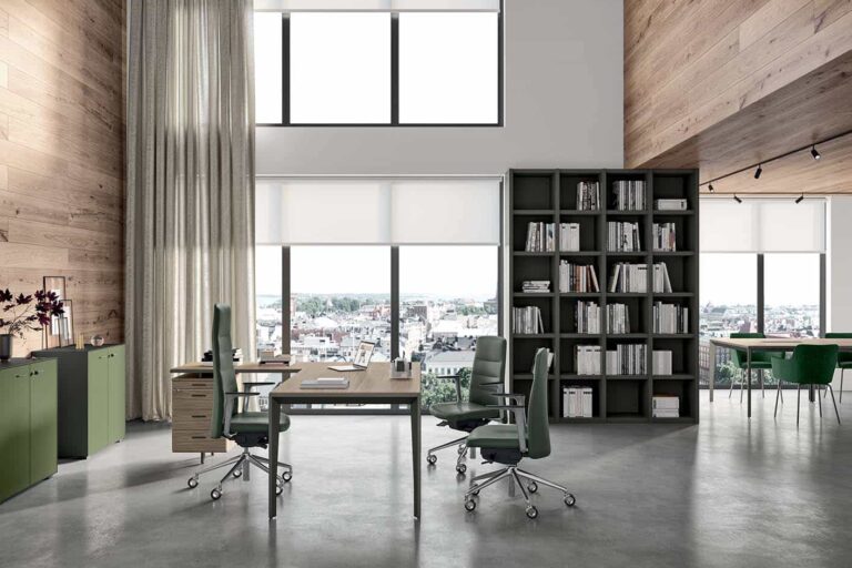 Ergonomski stol miza in monitor